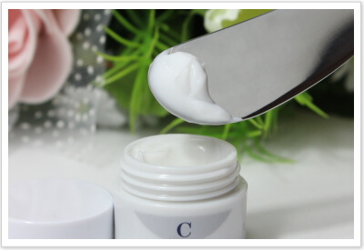 薬用クリームC(医薬部外品) 使用写真